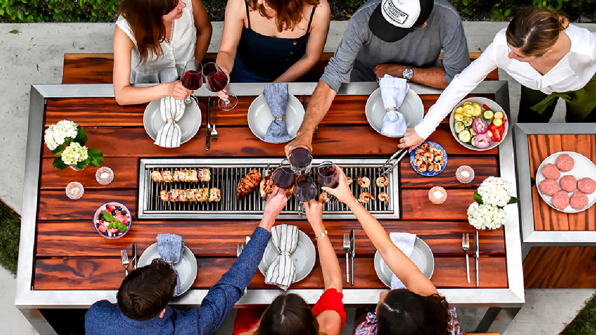 The 8-Seater Barbecue Table