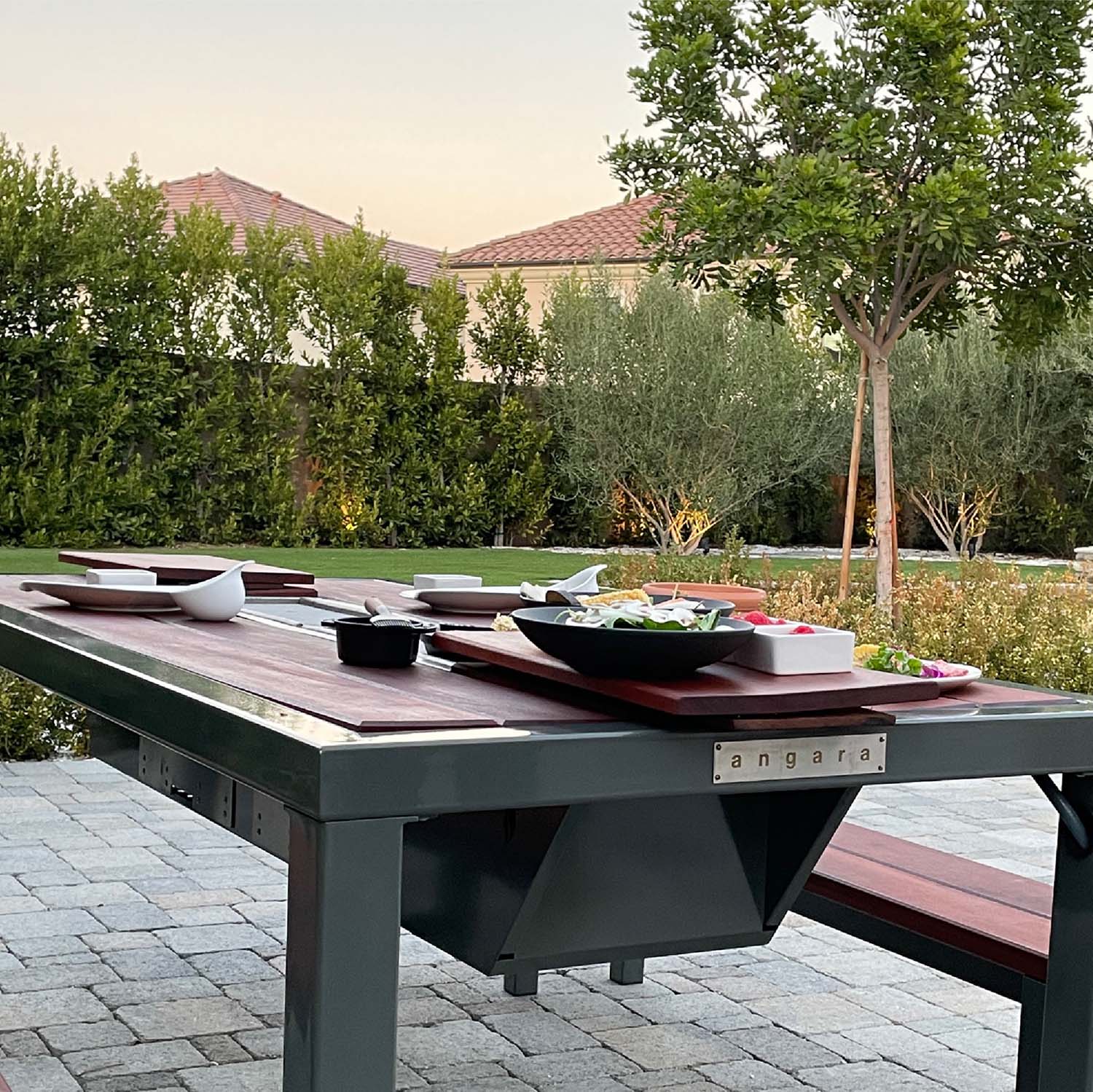 Garden table with integrated grill: Buqon DINE - Buqon